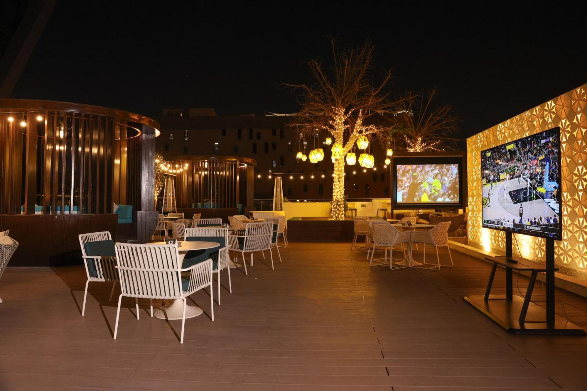 Steigenberger Hotel Ad Dawhah Esterno foto The Sky Bar